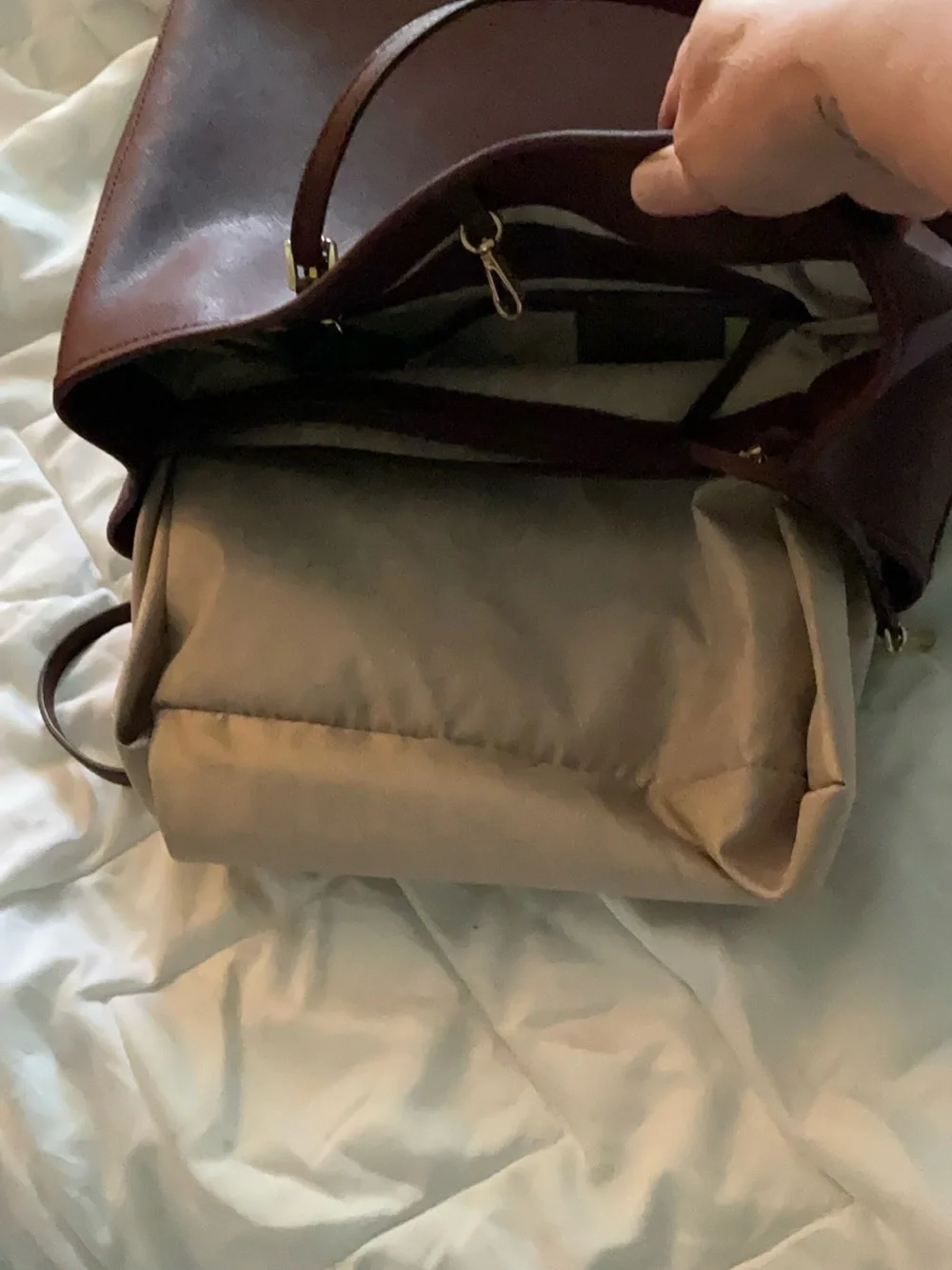 Michael Kors tore handbag - Picture 10 of 11